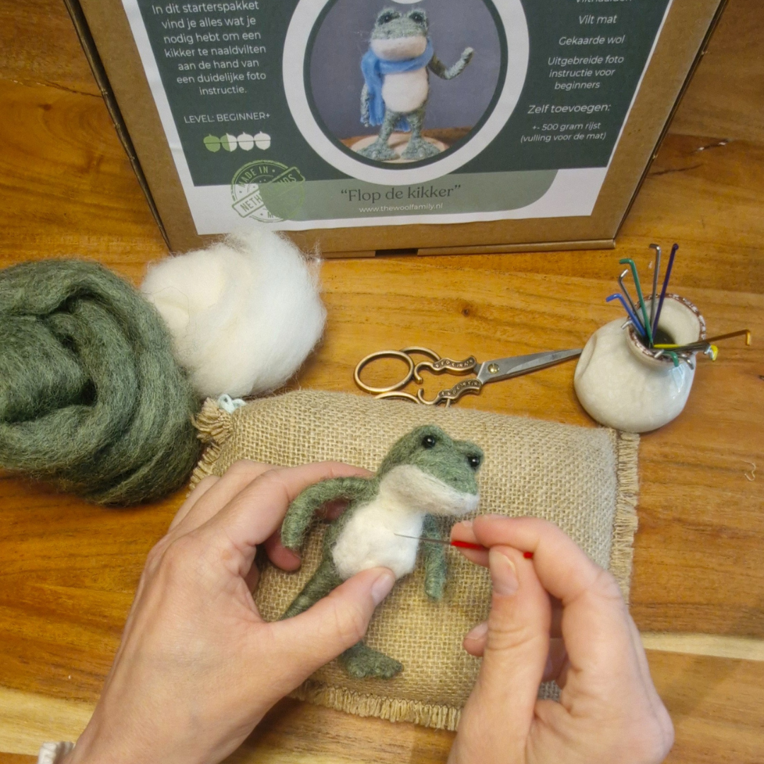 Refill Set – Flop the Frog | Needle Felting Wool & Materials