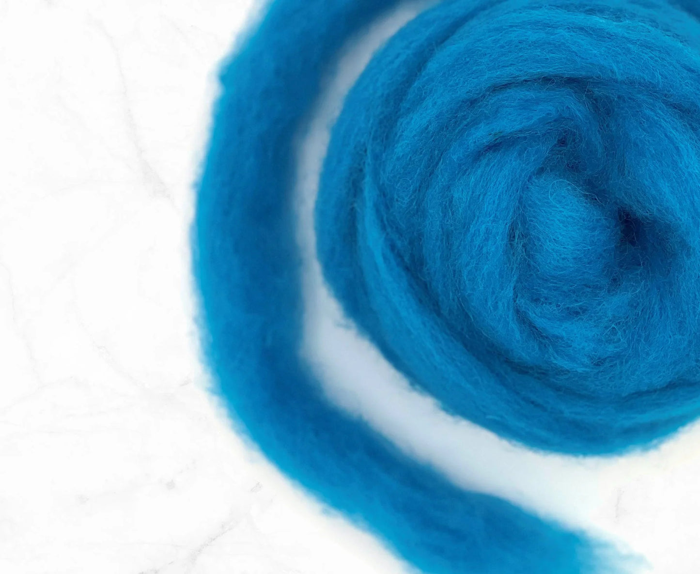 Corriedale gekaarde wol Licht blauw - 25 gram