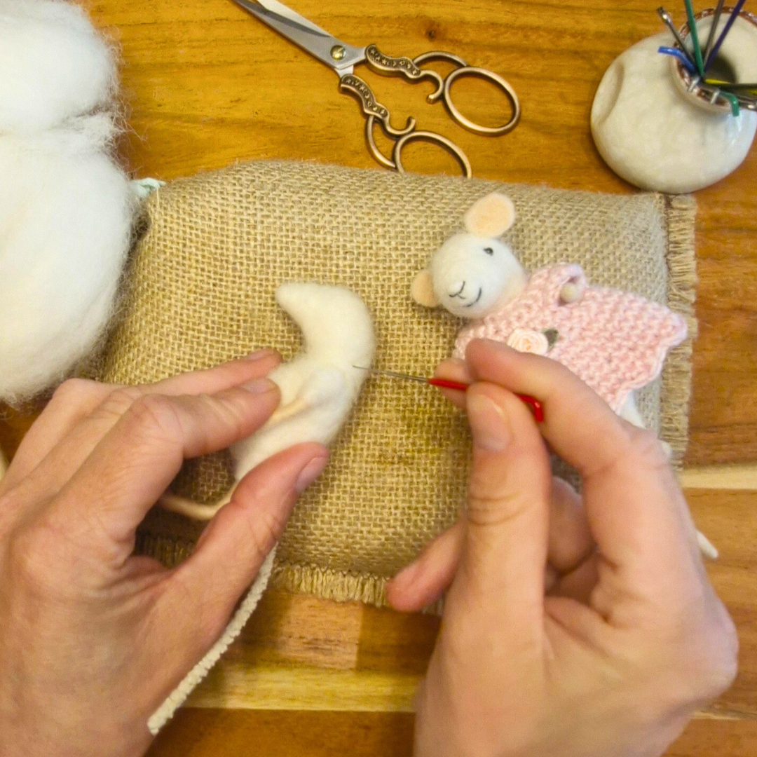 Needle felting kit for beginners Sunny the mouse