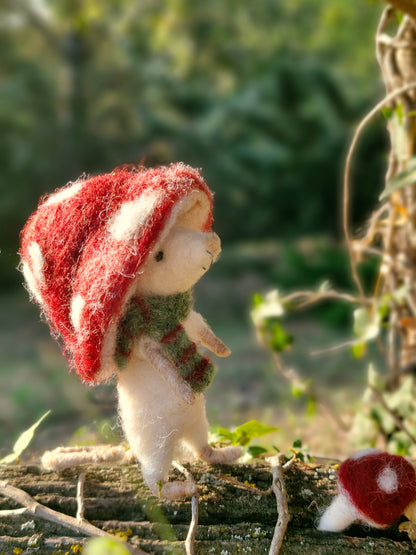 Needle felted mouse mushroom a moushroom