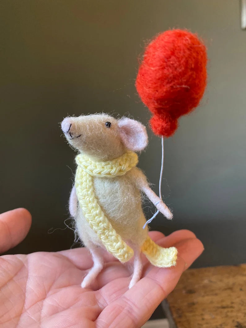 Needle felt mouse