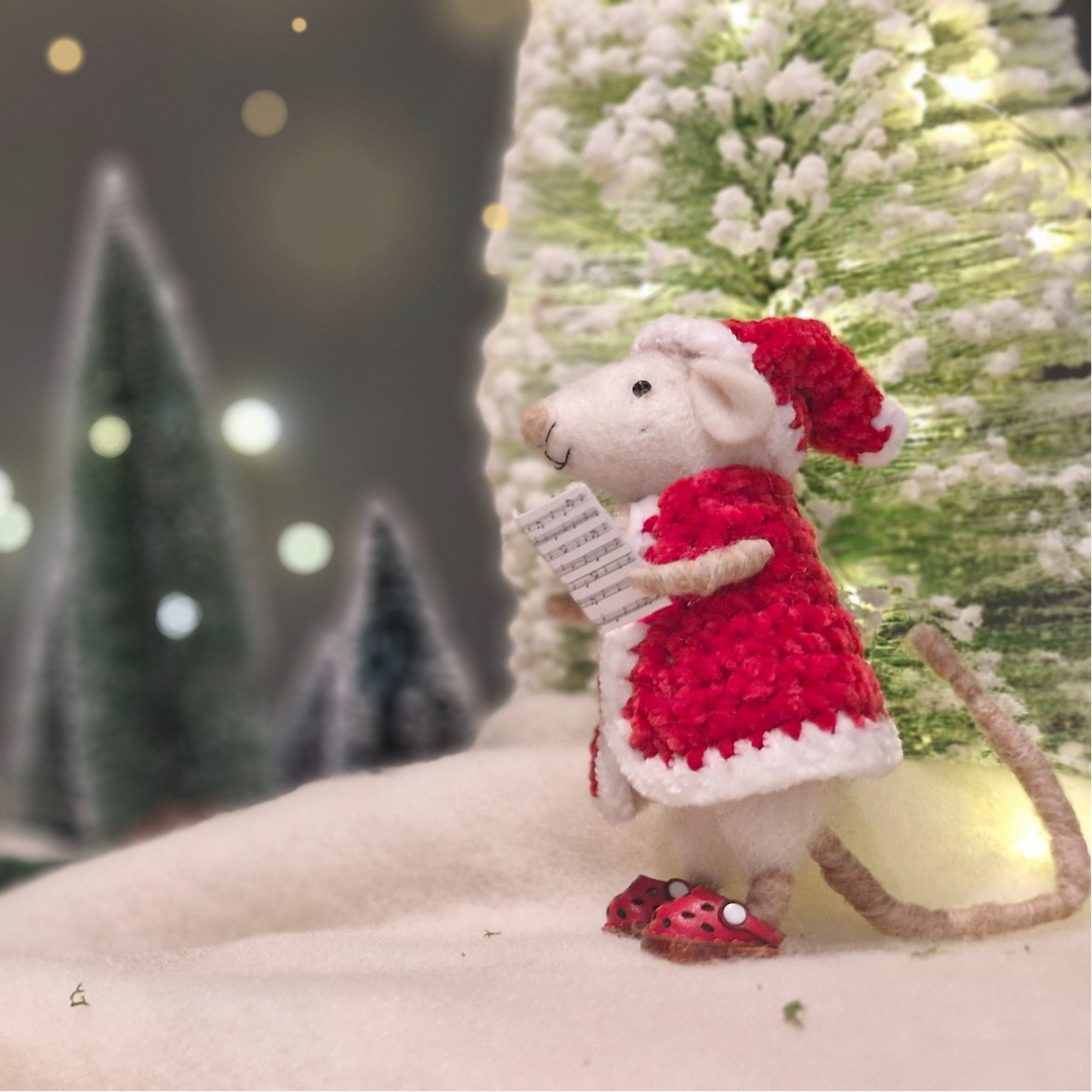 Pre-order: Christmas Mouse Needle Felting Kit – Limited Edition