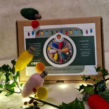 needle felt garland with box