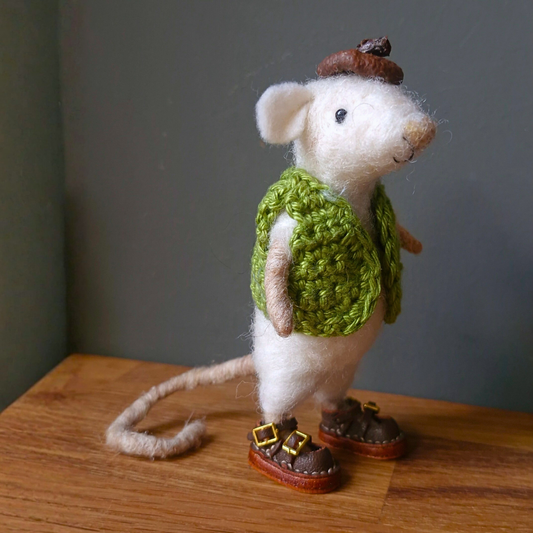 Miniature shoes brown and gold