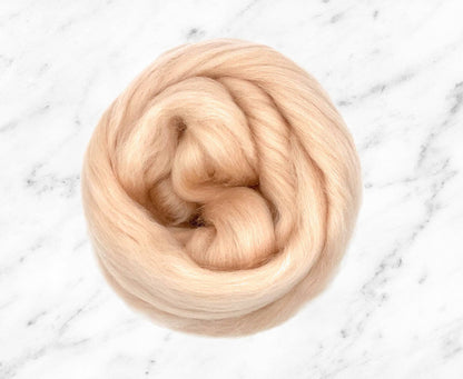 Corriedale TOP wool Eggshell - skin colour